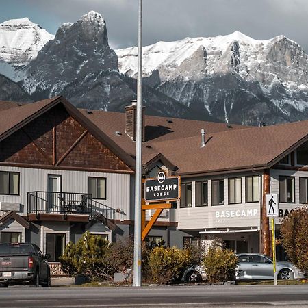 Basecamp Lodge Canmore Exterior photo